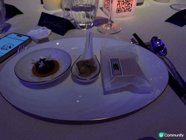 朋友約我去AE黑卡活動，品嘗世界各地米芝連星級名廚料理😋
