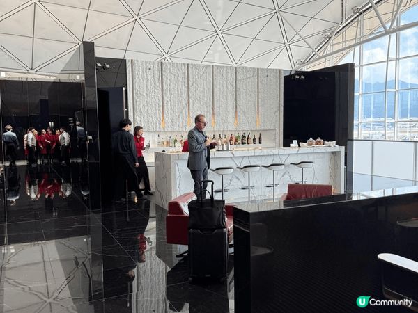 一個很特別的日子，國泰香港機場貴賓變動的一日。當日 The ...