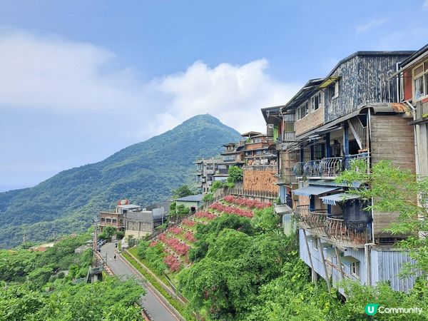 拍攝地點於台北九份，天氣很好，陽光普照，風景怡人，而且有很多...