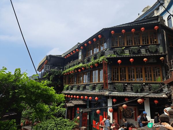 拍攝地點於台北九份，天氣很好，陽光普照，風景怡人，而且有很多...