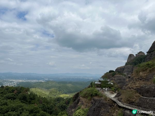 位於河源的萬綠湖和霍山，好值得去嘅地方，風景如畫，空氣清新，...