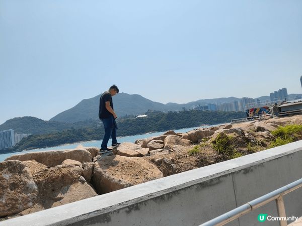 鲤魚門是一個吃海鮮和拍攝海景的好地方，它給人一種感覺像小村莊...