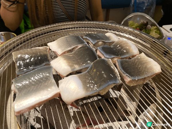 喜歡到不同的地方享受美食， 打卡和朋友分享，互相交流， 記錄...