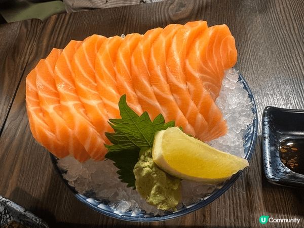 今次想推介一間小店，位置喺西灣河嘅叫做旭川日式料理，佢的日式...