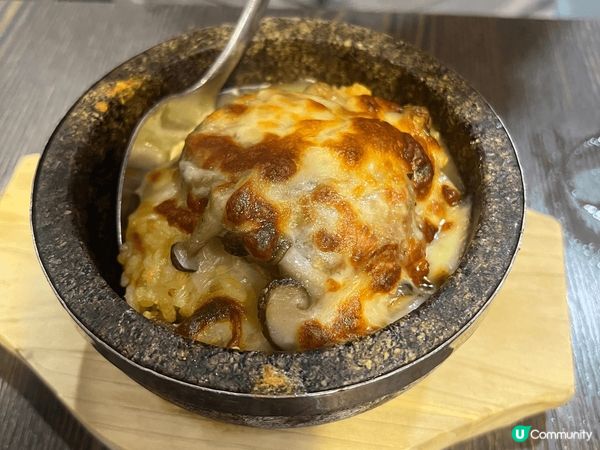 今次想推介一間小店，位置喺西灣河嘅叫做旭川日式料理，佢的日式...