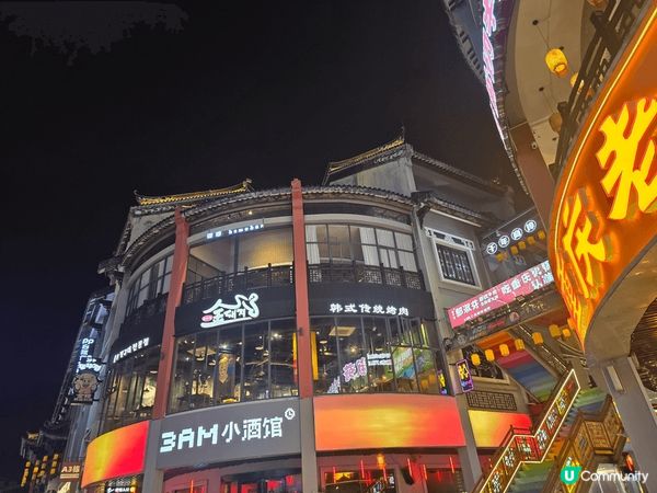 惠州水東街夜市佈滿各款街頭小食及糖水仲有酒吧！