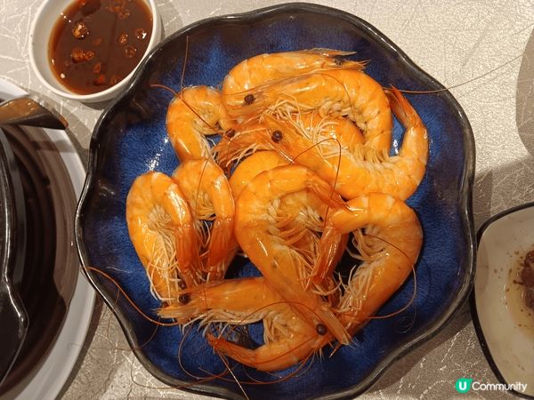 土瓜灣囍宴酒樓有晚餐推介：黑椒牛仔骨煲，花膠海參冬菇煲和白灼...