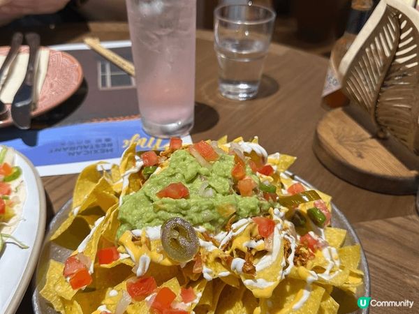 深圳新開既商場大悅城，試佢既墨西哥菜餐廳Moji，牛肉同薯條...