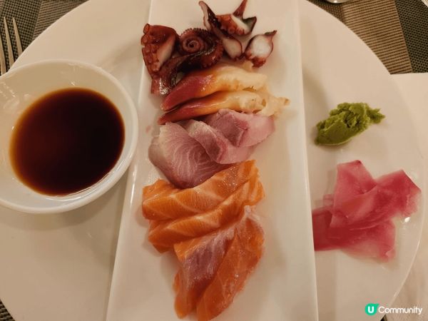 尖沙咀Marco Polo 咖啡廳， 地點方便； Eatig...