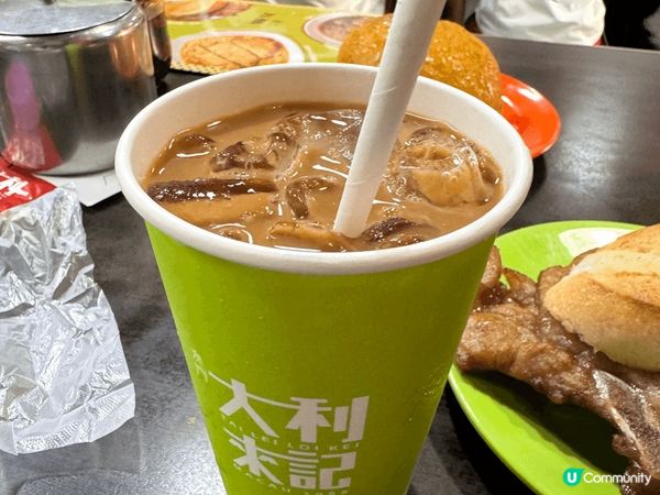 澳門大利來記豬扒包總店永遠都係人頭湧湧，厚厚豬扒又大又熱，麵...