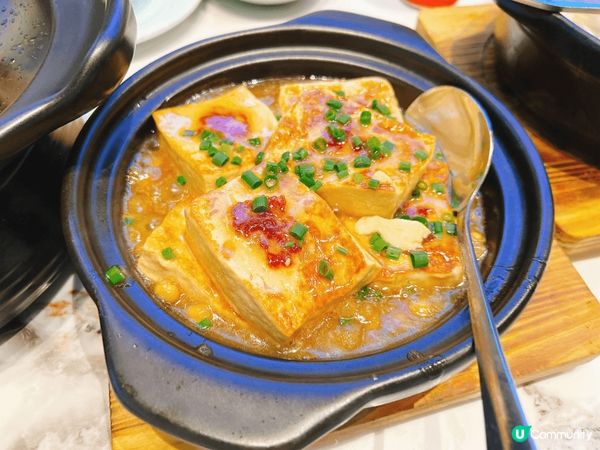 鹽焗手撕雞+客家釀豆腐+青菜，清清淡淡，簡簡單單，好好味！