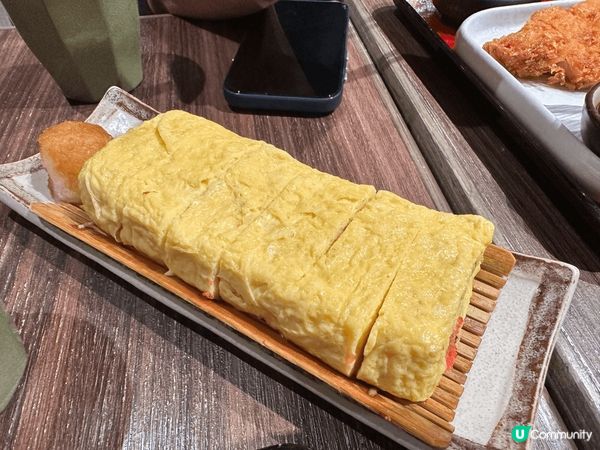 尖沙咀稻庭養助，晚上氣氛很好，推薦食物：天婦羅稻庭冷烏冬和燒...