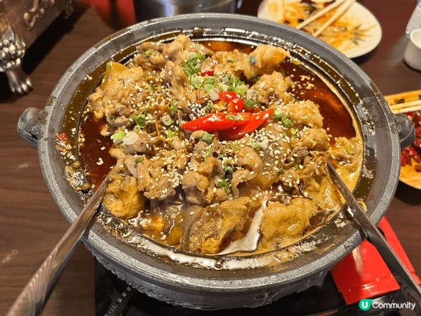 老罈香川味兒，位於台北中山區的人氣川菜館