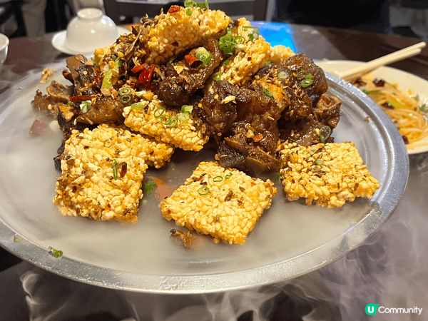 老罈香川味兒，位於台北中山區的人氣川菜館