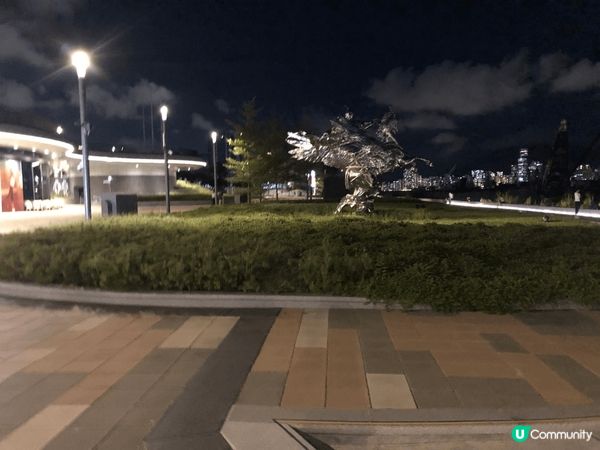 啟德海濱長廊，散步賞月一流！ 🌙🐶🏃‍♀️