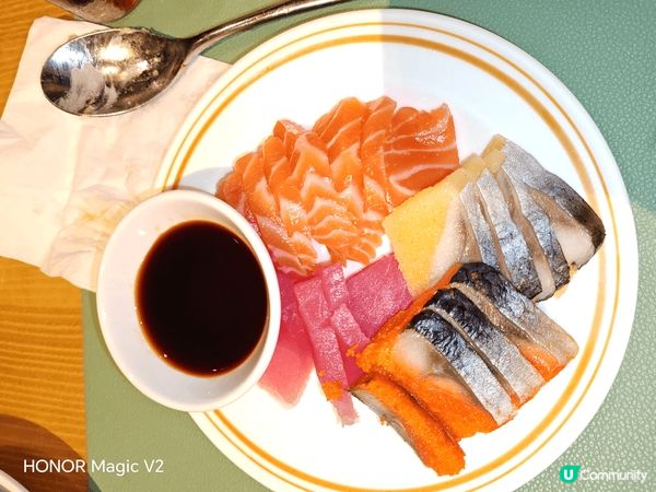 深圳香格里拉酒店旗下的全日制自助餐厅