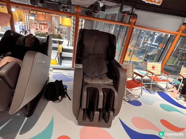 位於深圳嘅益田假日廣場高層遊樂場，一個價錢，可以俾小朋友玩足...