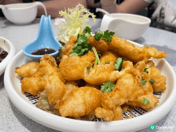 豉椒炒蟶子，蟶子夠新鮮火喉足夠好惹味；粟米魚塊正常但唔夠粟米...