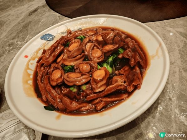 超過6斤重嘅帝王蟹, 肥美肉多, 蟹膏拎嚟煮伊麵, 蟹身清蒸...