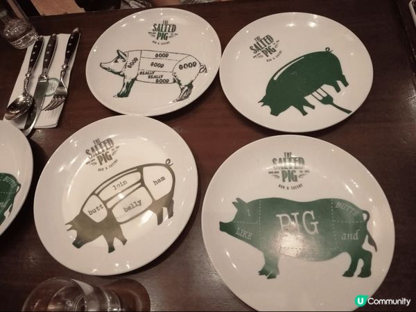 The Salted Pig (蘇豪東B期) 西灣河。很方便...