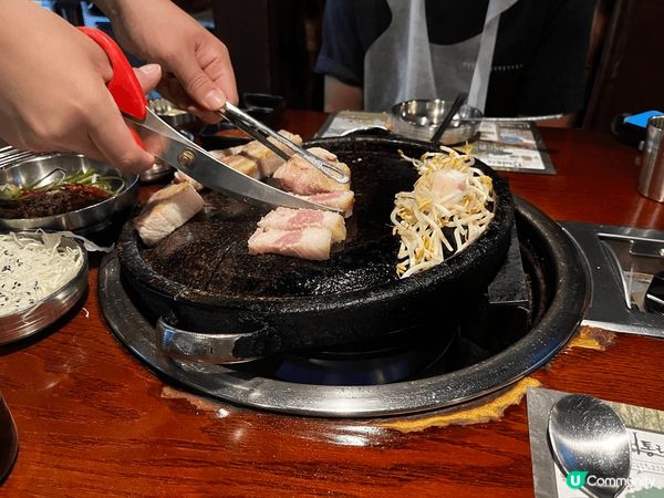 在首爾超級推薦，這間在東大門的燒肉，名字叫五花肉大總統，肉質...