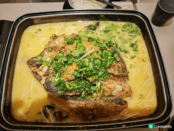 米籽餐廳, 有蒜香米湯烤魚, 另一個是濃湯豬肚雞熱鍋跟冷熱飲...