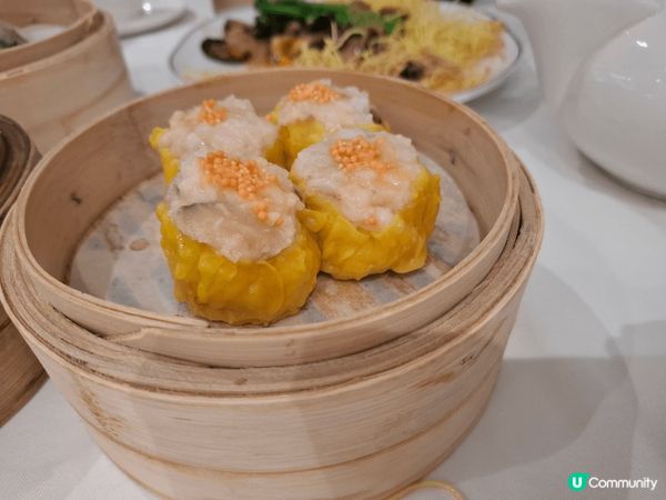 帝都酒店的國穗軒，價錢相宜， 點心食物質素唔差，最欣賞嘅係羅...