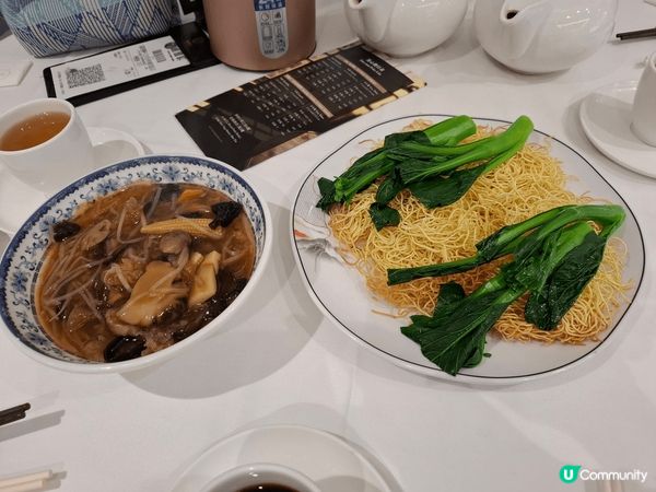 帝都酒店的國穗軒，價錢相宜， 點心食物質素唔差，最欣賞嘅係羅...