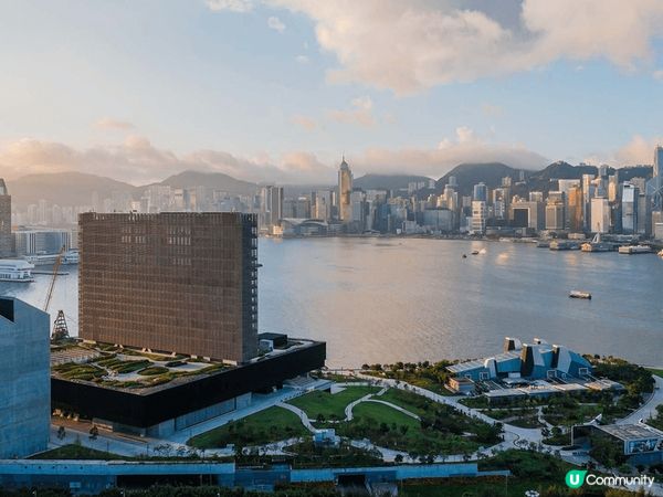 西九文化區是香港的時尚藝文空間，這裡有獨具匠心的建築設計，還...