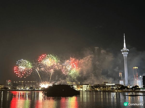 澳門一年一度的煙花節比賽，於澳門旅遊塔附近舉行，震撼眼球的表...