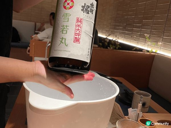 旺角家樂商場8樓燒烤堂，燒野夠味，環境又濶落，服務員十分有禮...