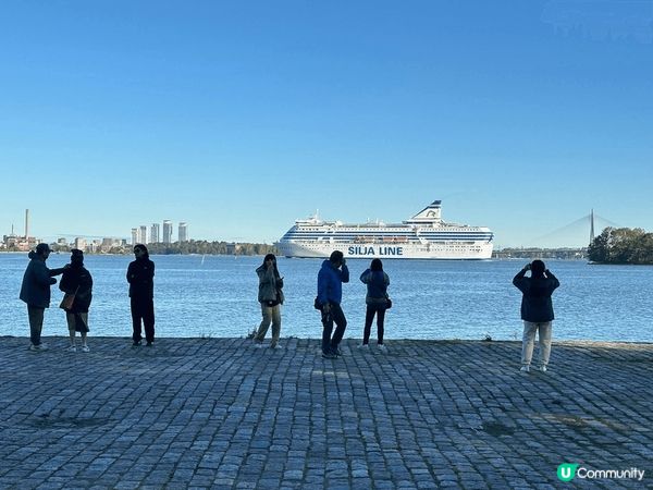 赫爾辛基摩天輪是芬蘭最高的觀景摩天輪，乘坐摩天輪可俯瞰赫爾辛...