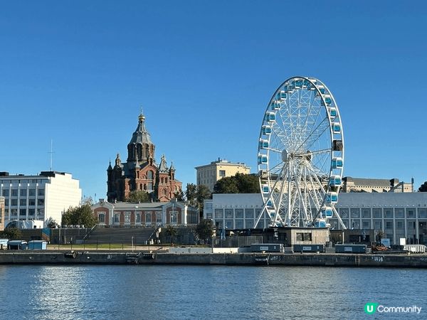 赫爾辛基摩天輪是芬蘭最高的觀景摩天輪，乘坐摩天輪可俯瞰赫爾辛...
