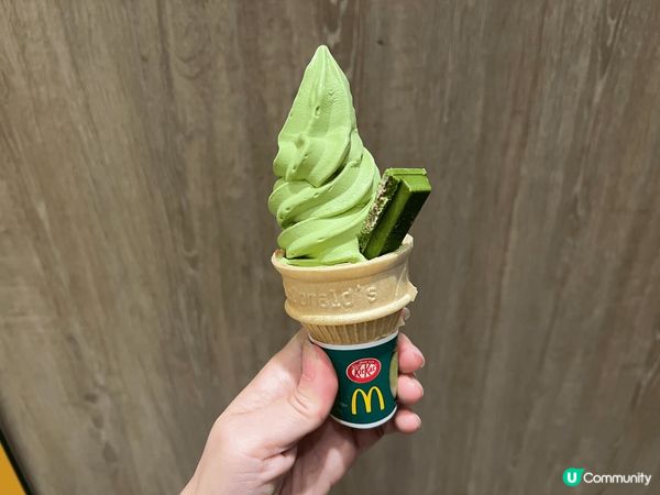 這三張相片是我喜愛吃的甜品之一😋有抹茶雪糕🍦、澳門的奶酪花杯...
