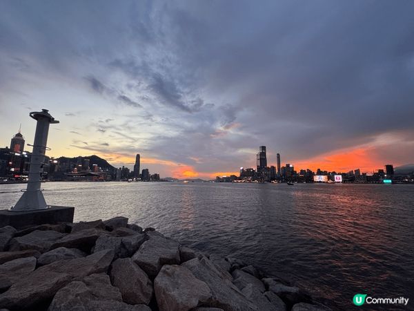 好多時打風前夕天空都好靚，所以手機儲儲埋埋唔少天空相，手機都...