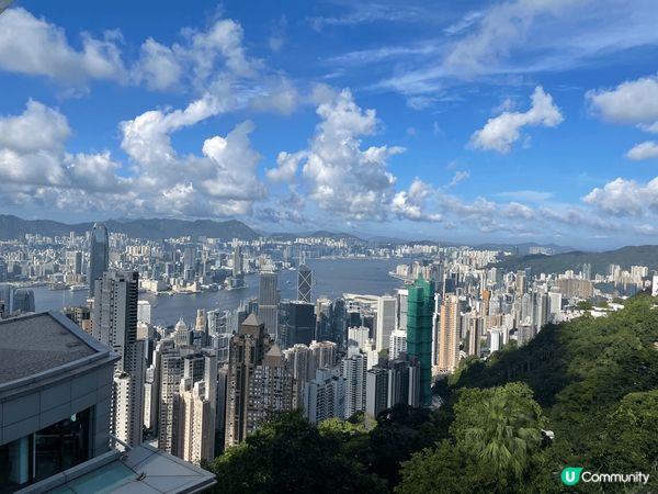 山頂景色真美！其實香港本地的景色真係好靚，好值得大家有時間出...