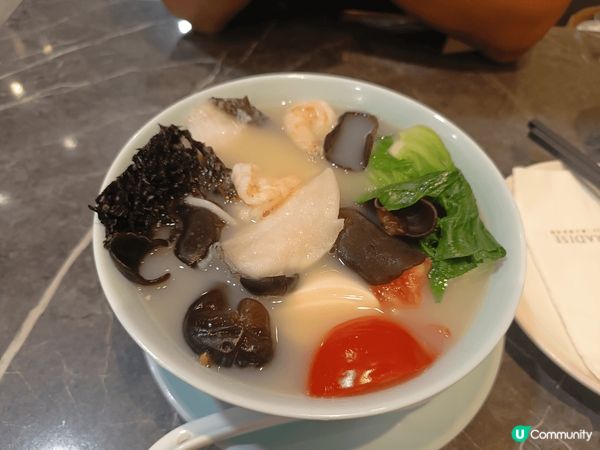 係奧海城二期的樂天經典環境舒適，行完街嚟食個下午茶套餐非常抵...