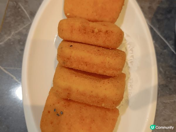 係奧海城二期的樂天經典環境舒適，行完街嚟食個下午茶套餐非常抵...