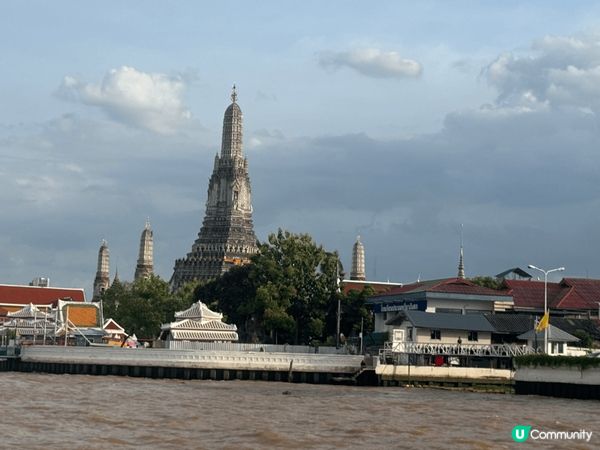 鄭王廟（Wat Arun），又稱黎明寺，是泰國曼谷最著名的地...