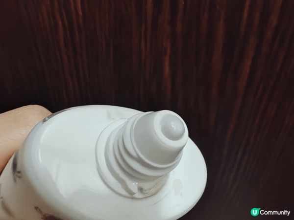 每次遇到秋冬轉季，皮膚都會因為缺水變得暗啞缺乏光澤。KOSE...