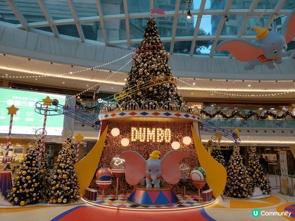 新都城二期的DUMBO聖誕節活動攤位。只要買遊玩卷就可以玩裡...