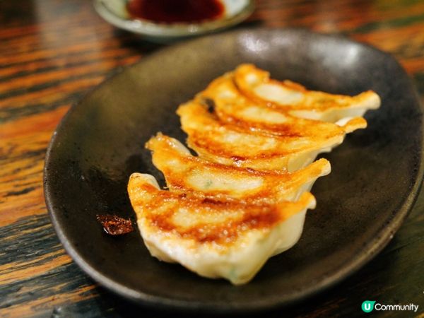 福岡天神大炮拉麵排長龍🍜😋好唔好食呢？