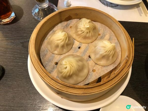 翡翠拉麵小籠包!