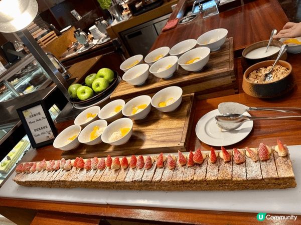 我去過尖沙咀嘅Hyatt酒店享用過自助餐, 佢性價比高, 除...