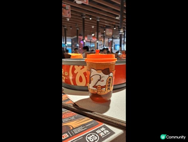 貓罐頭烤肉，拼盤有多款肉類，貓抓布丁，貓草檸茶，既好味亦可打...