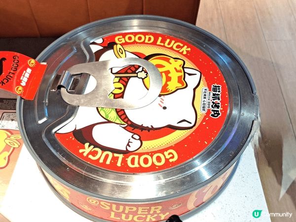 貓罐頭烤肉，拼盤有多款肉類，貓抓布丁，貓草檸茶，既好味亦可打...