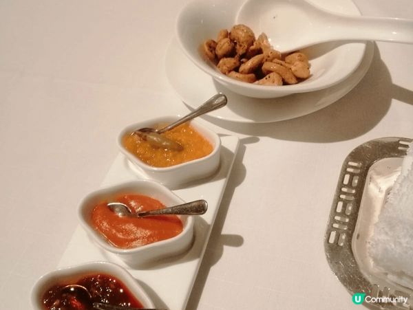 星期六晚上去九龍香格里拉香宮晚飯，裝修一流，食物精緻，貴啲都...