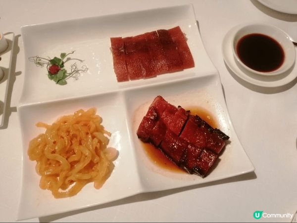 星期六晚上去九龍香格里拉香宮晚飯，裝修一流，食物精緻，貴啲都...