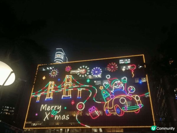 新年去尖沙咀睇燈飾，天氣雖然寒冷，但見到燦爛的夜燈燃起我的一...