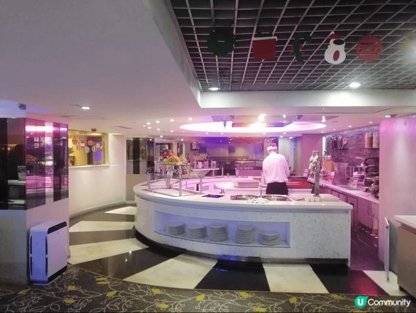 去旺角維景酒店食自助餐，價錢相宜，成人約$300，要海鮮有長...